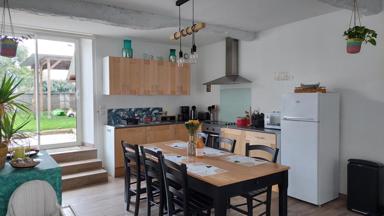 Le So Wild, Maison Avec Jardin Clos, Terrasse Amenagee, 5 Mn A Pied Commerce, Terrain De Tennis, A 800 M De La Plage D'Omaha Beach Jeux Arcade, Jouets, Materiel Jeunes Enfants Enfants, Table Ping-Pong Vierville-sur-Mer Exteriér fotografie