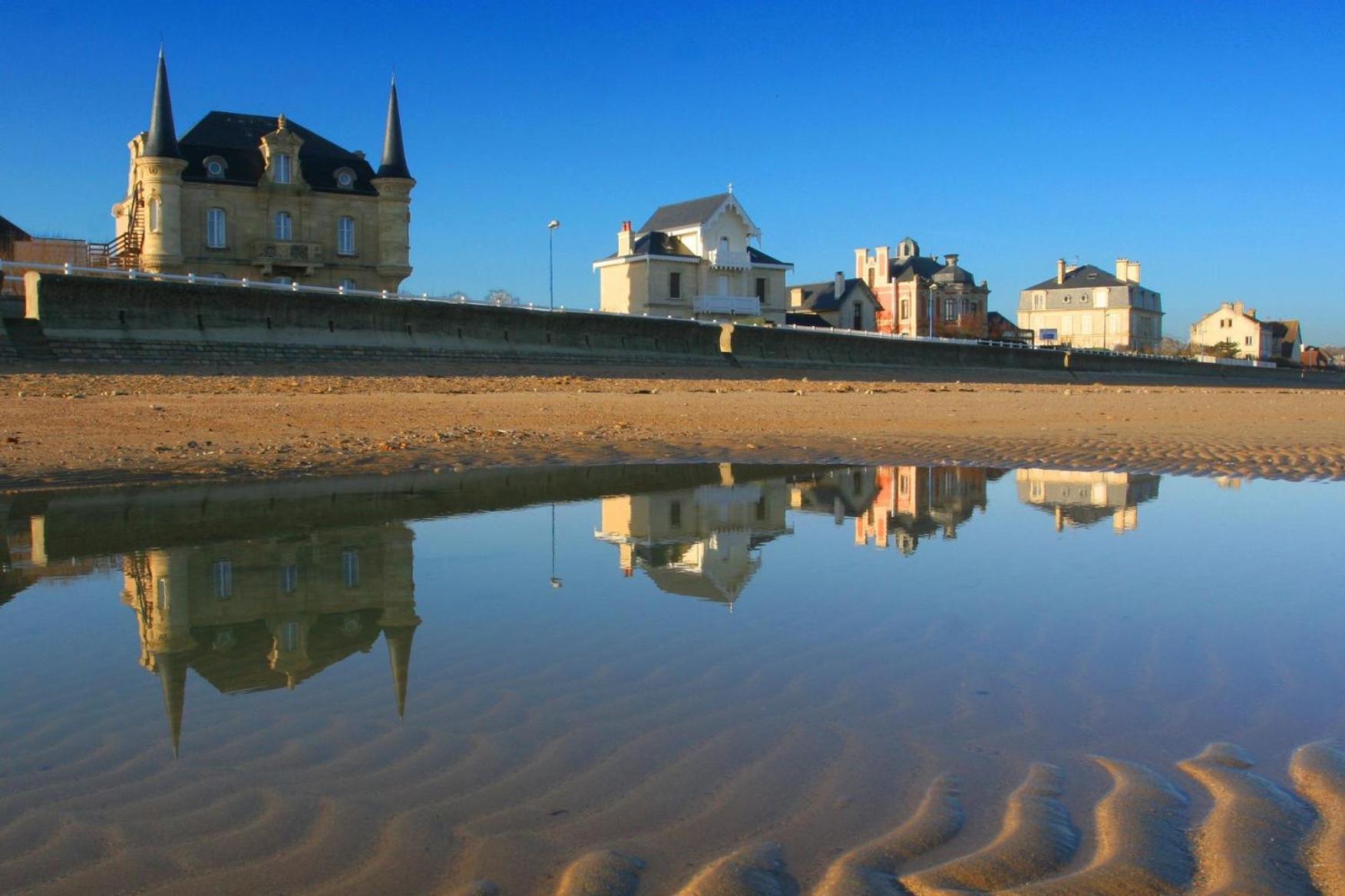 Le So Wild, Maison Avec Jardin Clos, Terrasse Amenagee, 5 Mn A Pied Commerce, Terrain De Tennis, A 800 M De La Plage D'Omaha Beach Jeux Arcade, Jouets, Materiel Jeunes Enfants Enfants, Table Ping-Pong Vierville-sur-Mer Exteriér fotografie